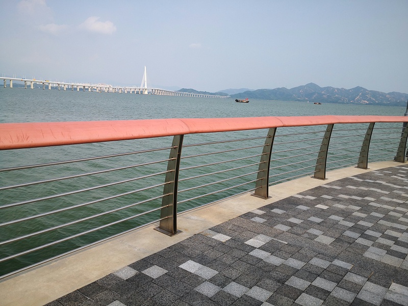 海边不锈钢护栏案例